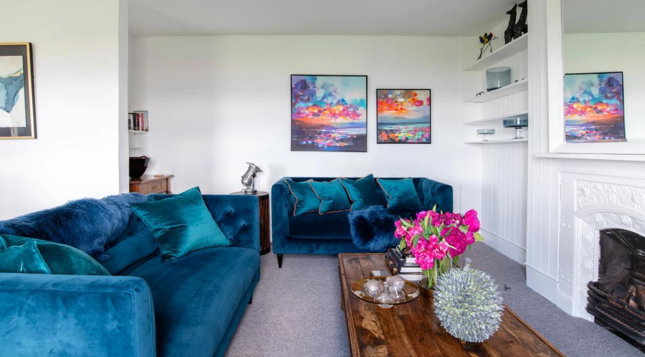 דיל Tranquil Beachfront Beautiful 2-Bed Apartment מראה חיצוני תמונה